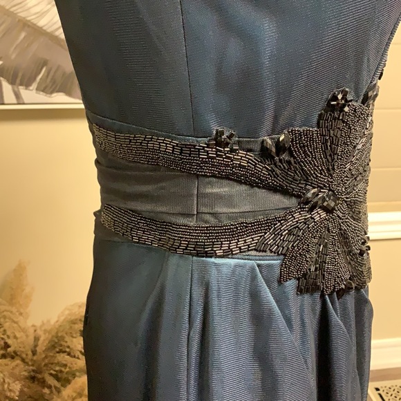 Gorgeous dress - Picture 13 of 15